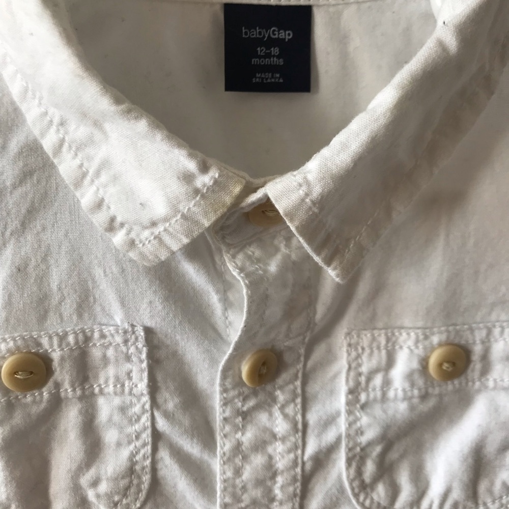 12-18 mo button down GAP - Picture 3 of 6